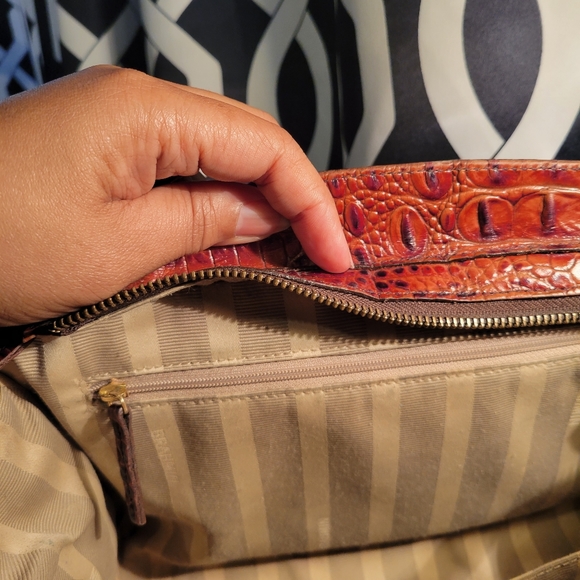 Purses - Picture 10 of 12